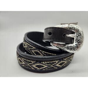 Silver Creek Women's Leather Belt Size 30 NWT A1.13